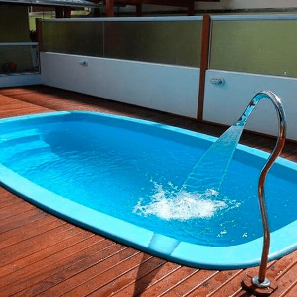 Home piscina com prainhas.jpg